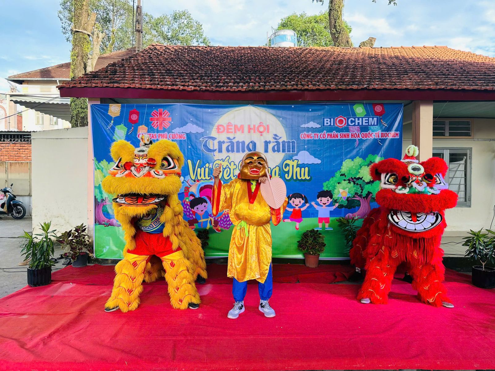 múa lân trung thu dĩ an